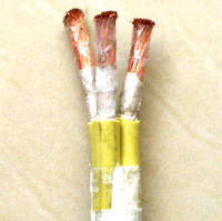 YVFRP丁腈绝缘和护套铜编织屏蔽电力软电缆