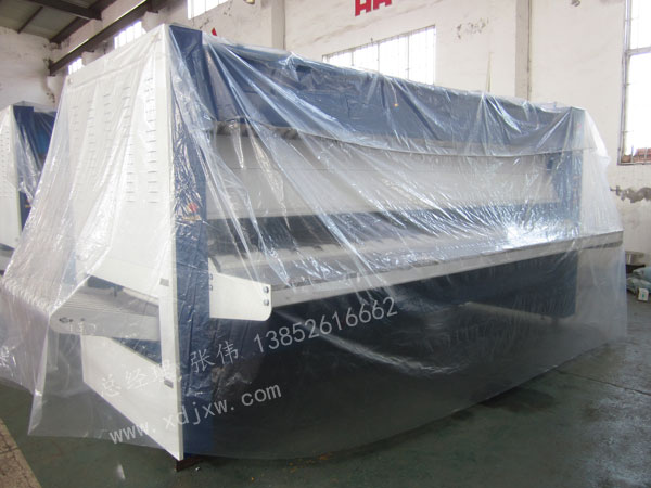 床单折叠机价格,布草折叠设备,五折折叠机推荐