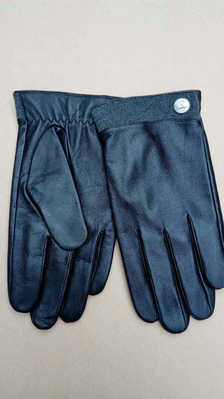 新款保暖贵得皮革手套厂 手套加工厂招代理