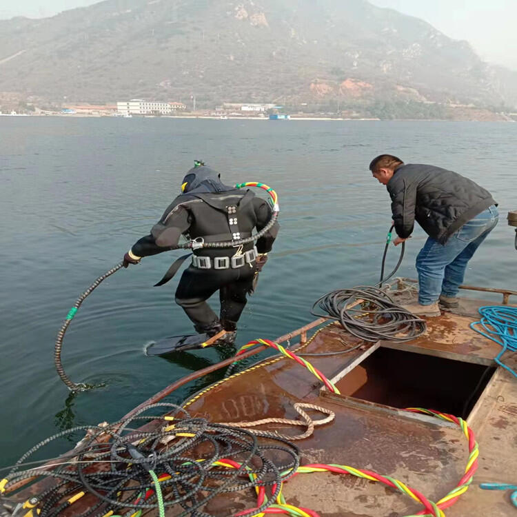 上海打捞队-承接各种水下作业
