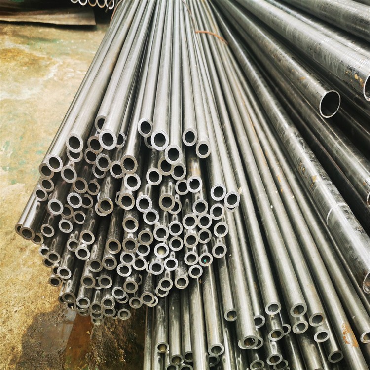 南宁冷轧钢管130x16生产
