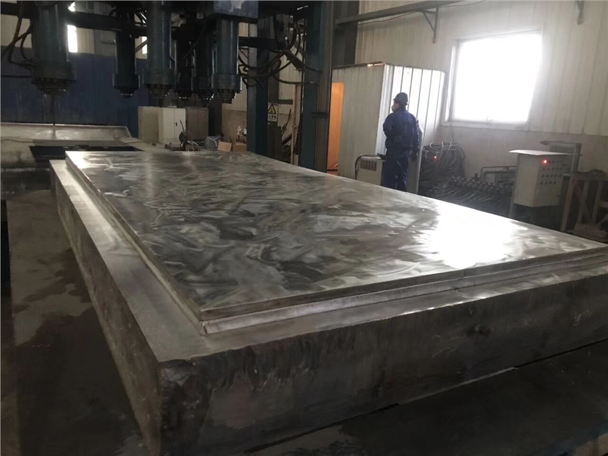 热轧不锈钢复合板表面水洗抛光304复合板