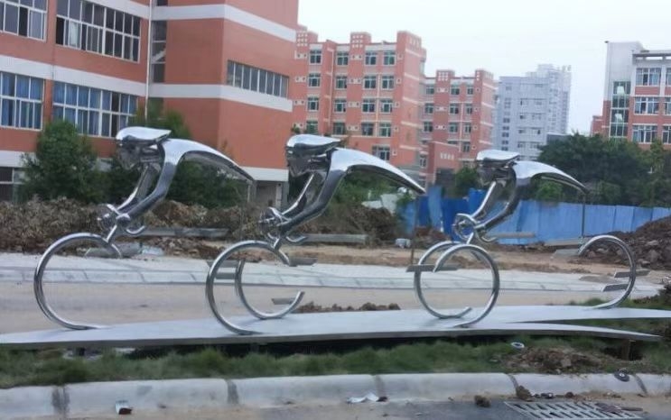 甘肃兰州市不锈钢地标雕塑广告牌制作景观雕塑厂
